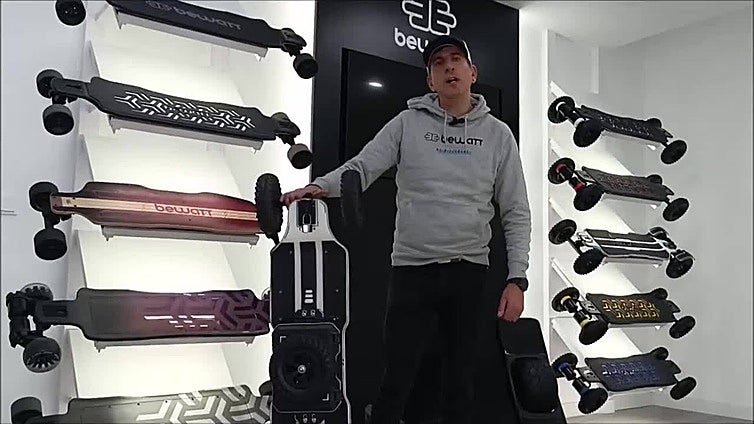 España firma un récord para los skate eléctricos: 95 kilómetros con una sola carga