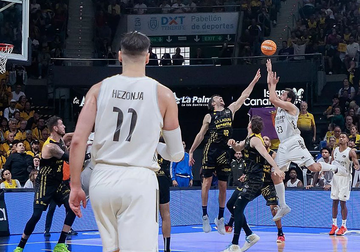 Llull marca la canasta del triunfo