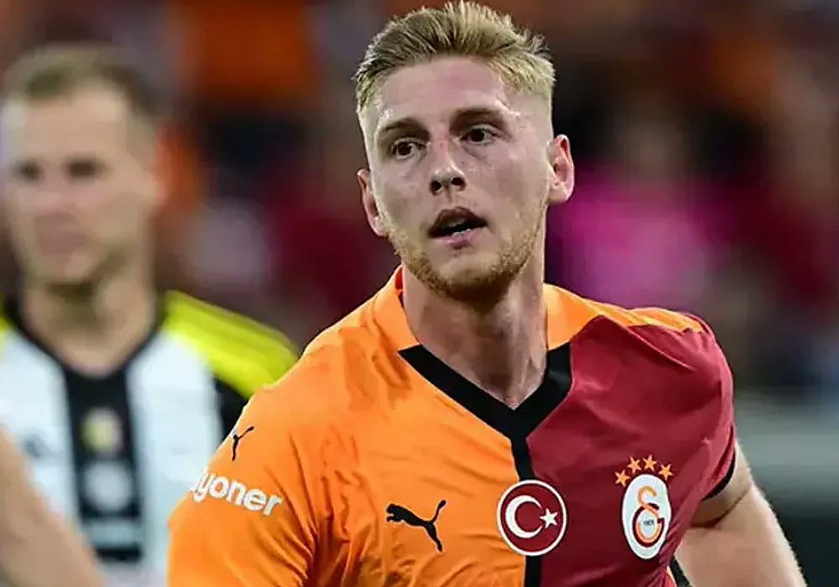 Baltaci, futbolista del Galatasaray