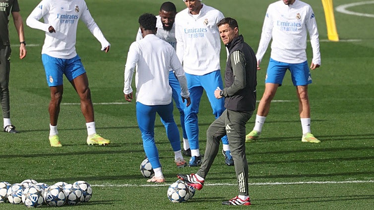 Xabi contra su despido: examen final con siete bajas y Mbappé casi descartado