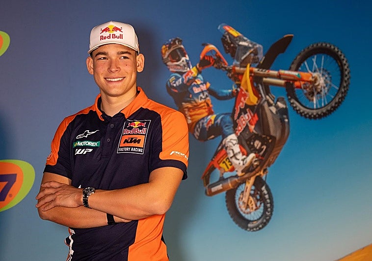 Édgar Canet, flamante perla española de las motos: «El Dakar te saca totalmente de tus casillas»