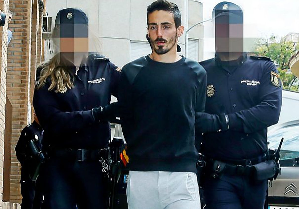 Nico Cháfer, entonces jugador del Eldense, cuando fue detenido