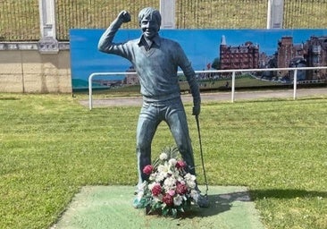 Desaparece la estatua en honor al golfista Severiano Ballesteros en su localidad natal