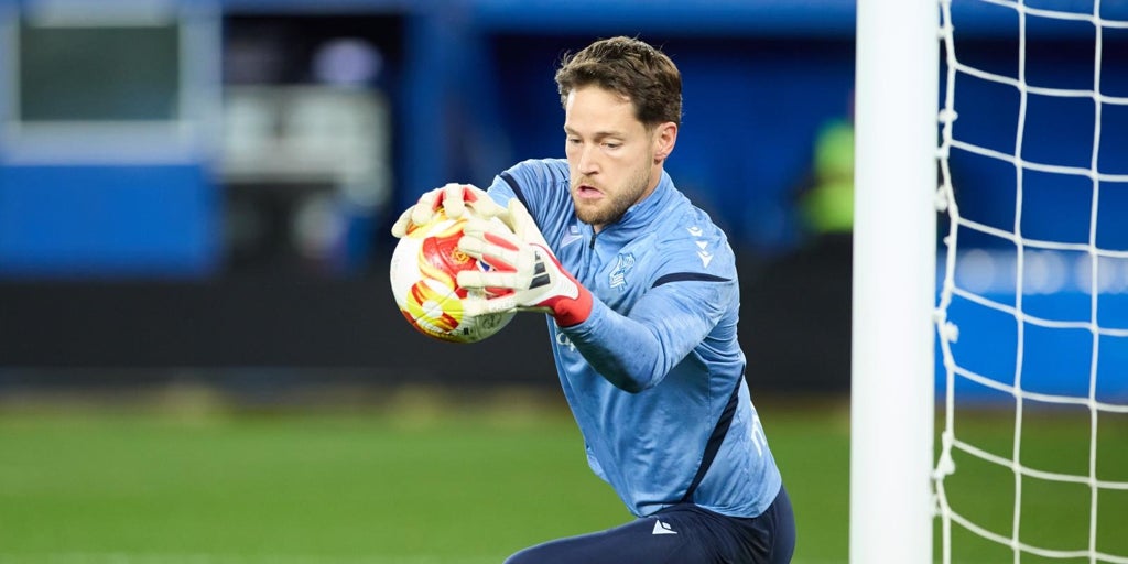 Remiro defiende la plaza con paradones