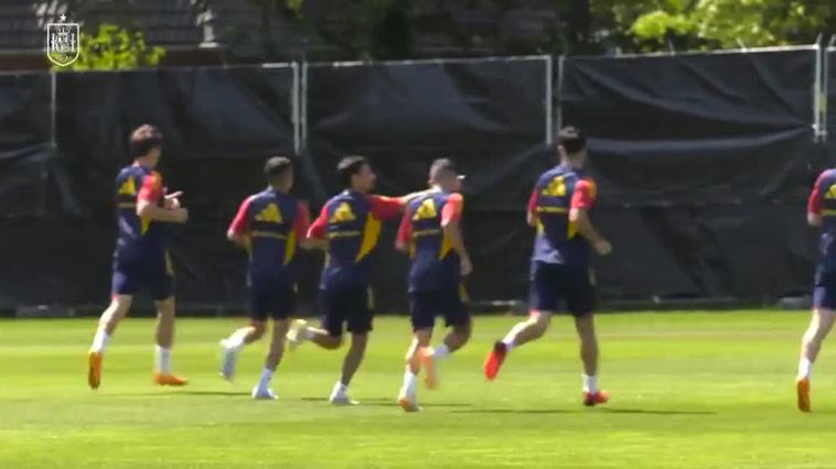 La selección española se entrena a dos días de la final de la Nations League