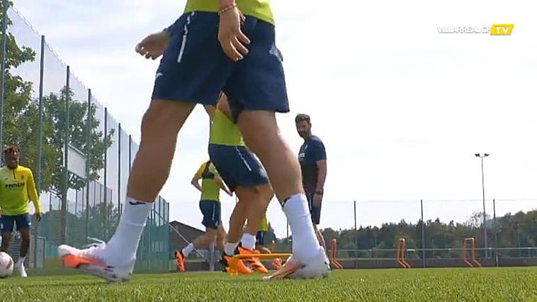 Primer entrenamiento del Villarreal en stage de Suiza