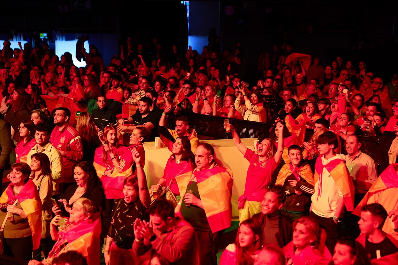 La celebración de la selección española femenina de fútbol tras ganar la Nations Leage, en imágenes