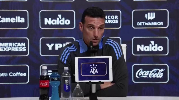 Scaloni lamenta las bajas por lesión en "momento agobiante" del año para los futbolistas