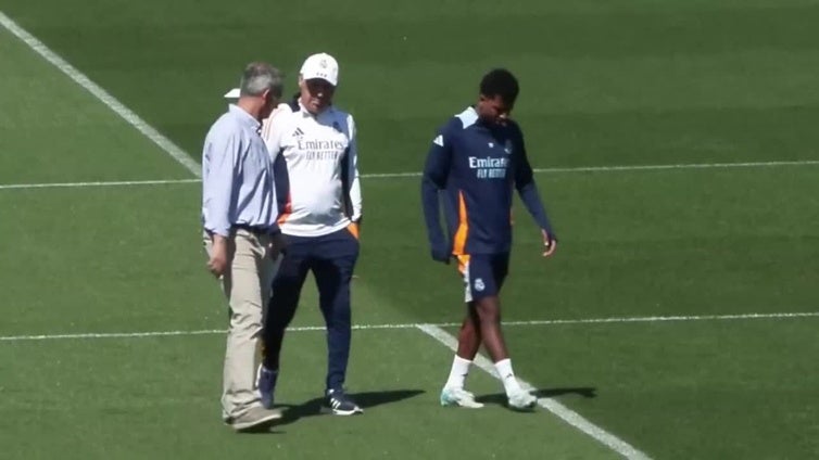 Rodrygo abandona el entrenamiento del Real Madrid