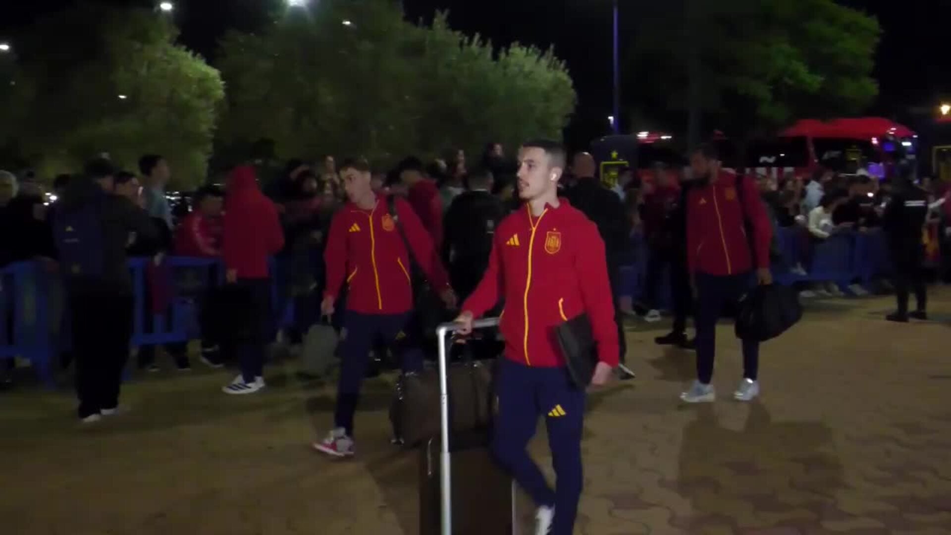 La selección española llega a Sevilla, donde el martes se enfrentará a Turquía