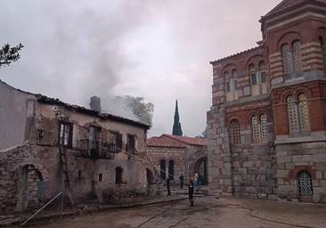 Grecia blinda sus monumentos contra incendios forestales y grandes inundaciones