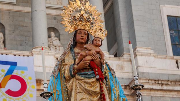 Imagen de Nuestra Señora de La Almudena