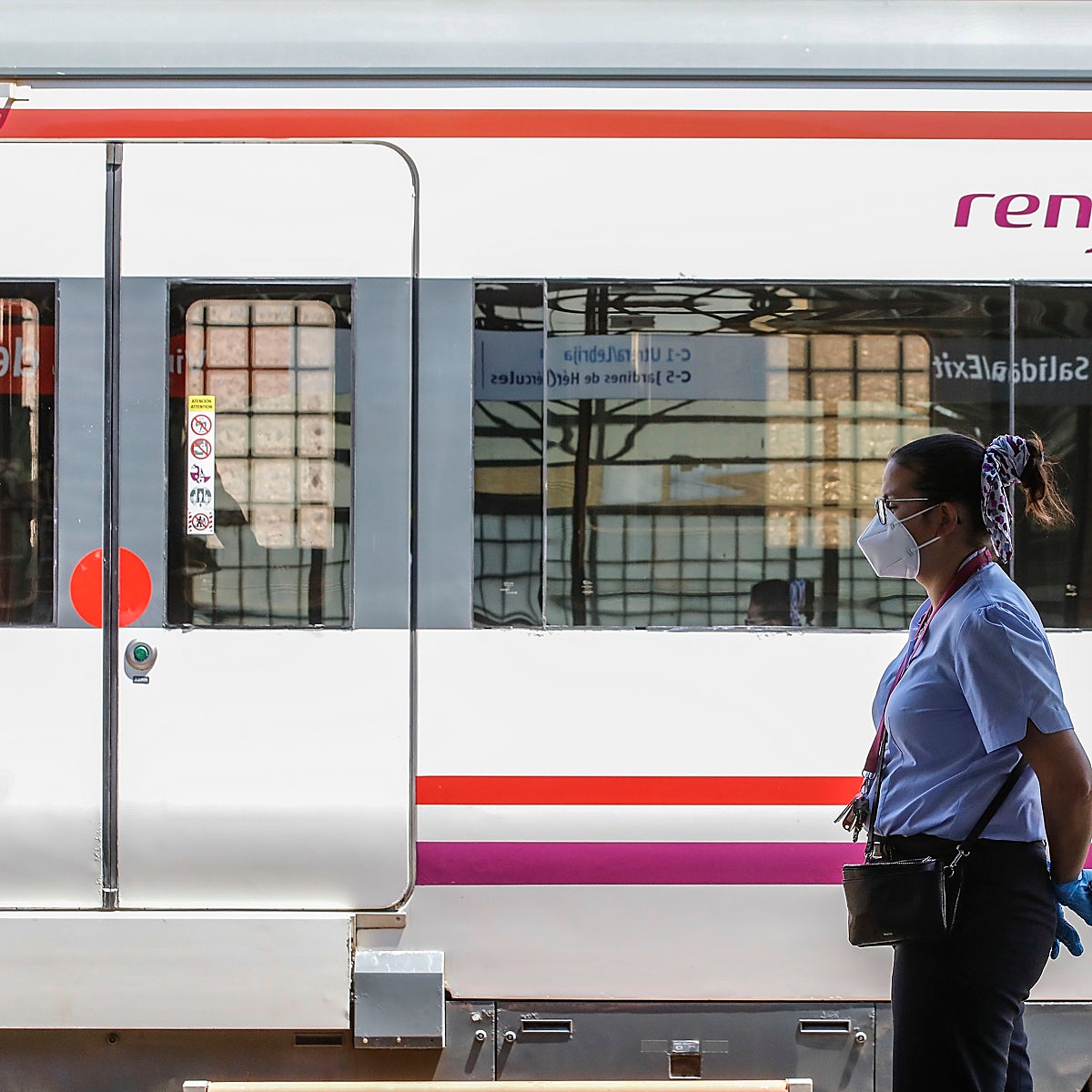 ¿Puedo coger un tren de Cercanías gratis si no tengo abono de transporte?