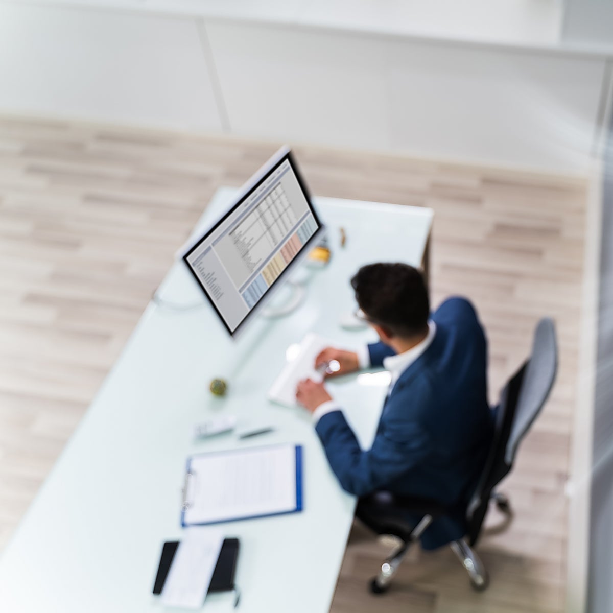 Las empresas llevan ya meses aplicando el plan de ahorro energético de ante la fuerte subida de precios