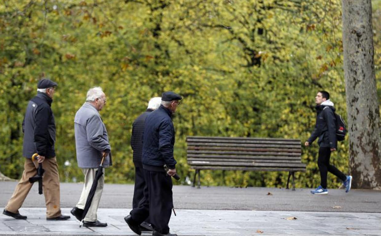 Cada paga de jubilación en España depende de 2,4 trabajadores