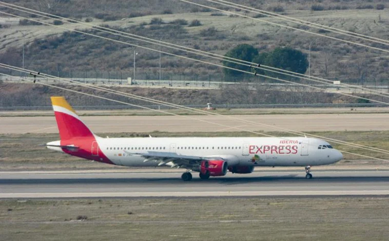 USO cifra en 92 los vuelos cancelados en Iberia Express ante la huelga de tripulantes que empieza el domingo