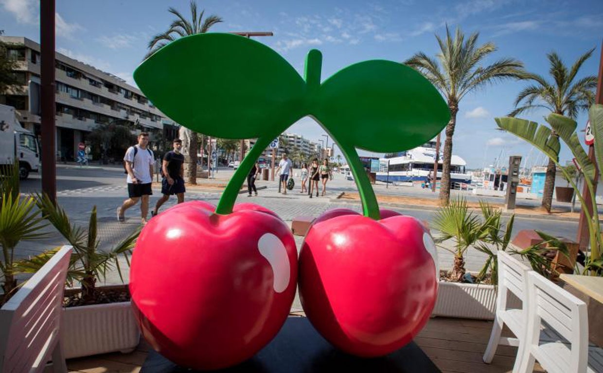 Pachá desempolva el cartel de 'se vende' tras inyectarle 18 millones el Gobierno