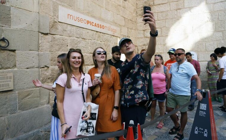 El turismo se olvida del Covid: España supera ya los 48 millones de turistas extranjeros hasta agosto