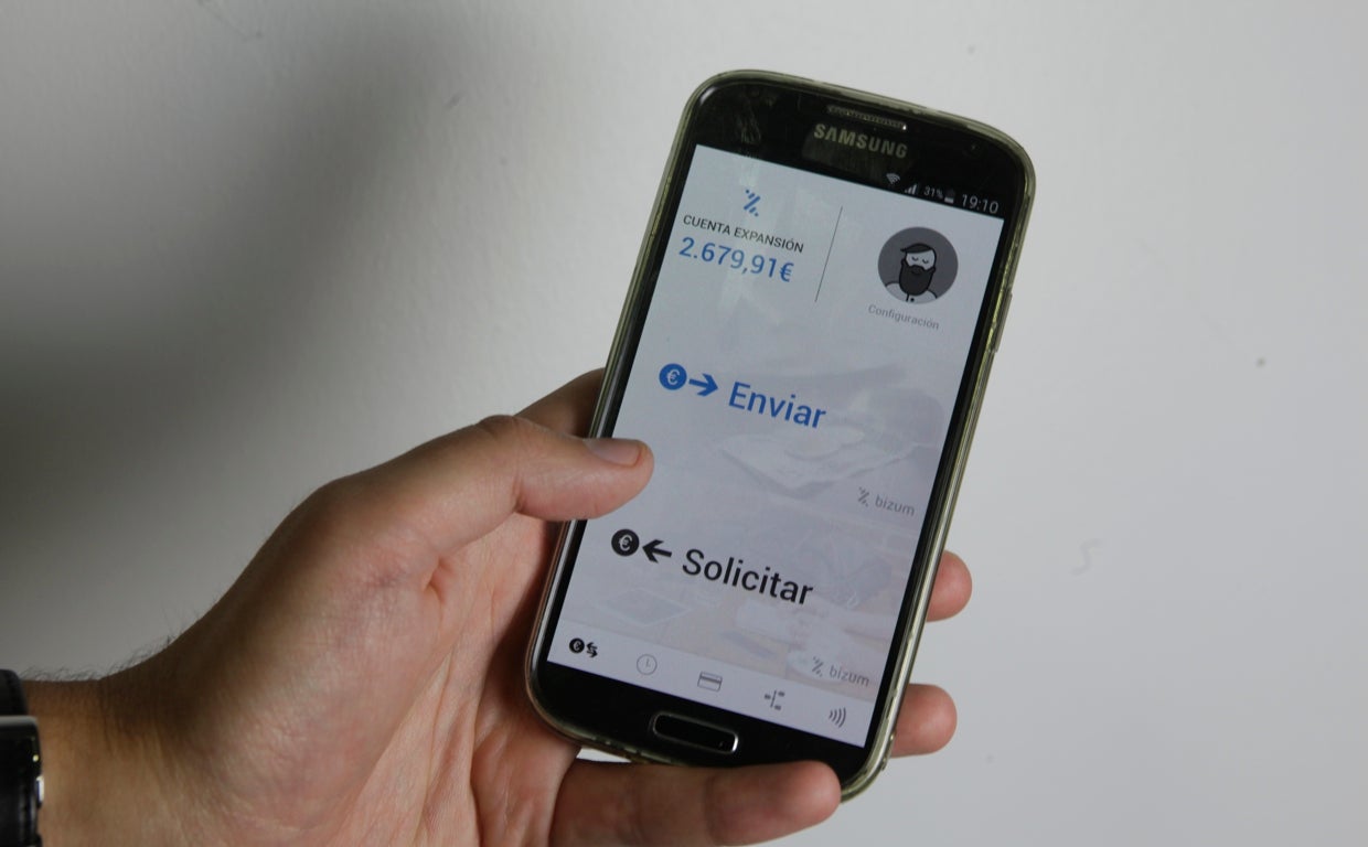 La llegada de Bizum ha facilitado la vida sobre todo a los grupos que acostumbran a pagar a medias allá por donde van