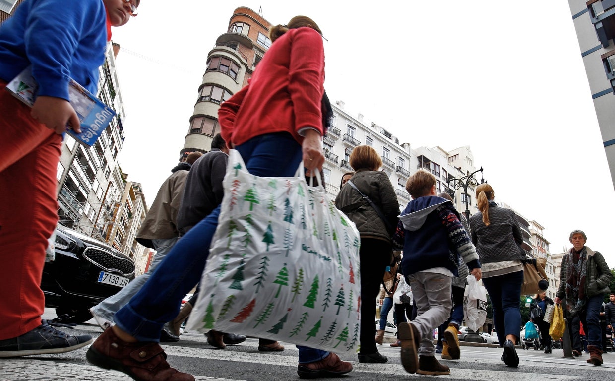 El PIB crece un 0,2% en el tercer trimestre y azuza el miedo a una recesión técnica