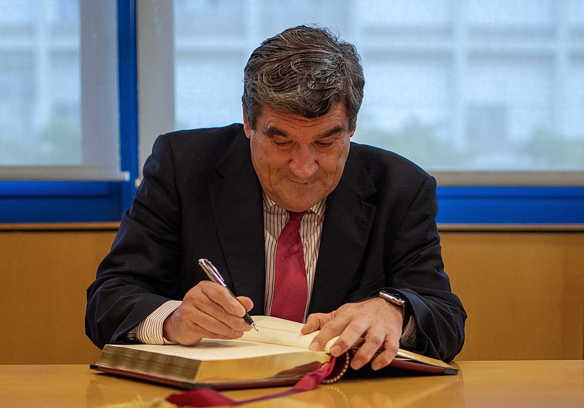 El ministro de Inclusión, Seguridad Social y Migraciones, José Luis Escrivá