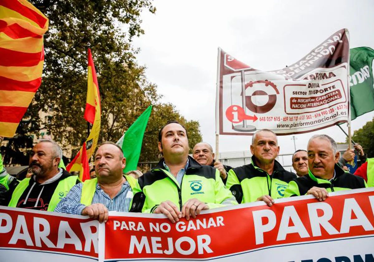 Huelga De Transporte Hoy, En Directo: Suspendido El Paro Indefinido De ...