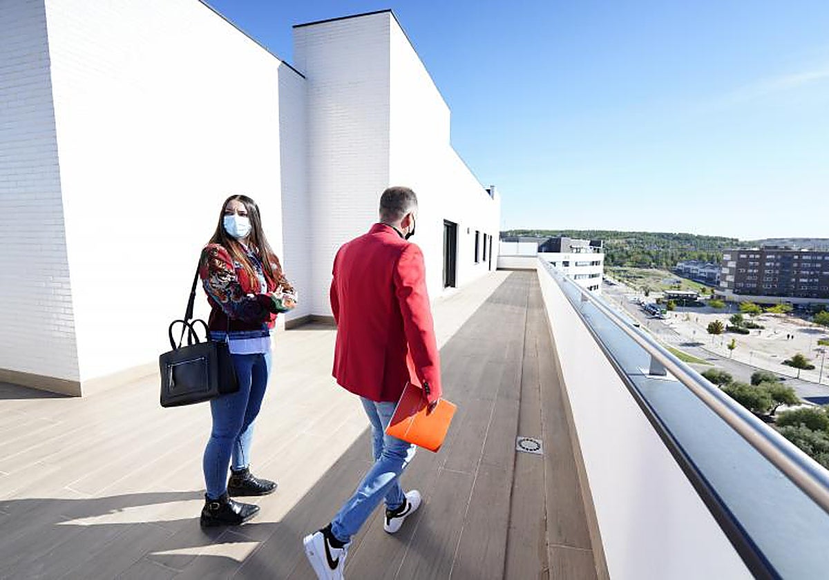 Las ventas de vivienda en Madrid muestran ya ligeras caídas por la subida del euríbor