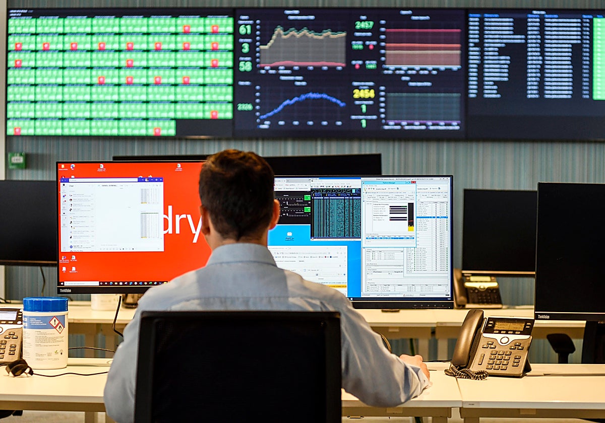 La sala de datos y seguridad desde la que opera Banco Sabadell