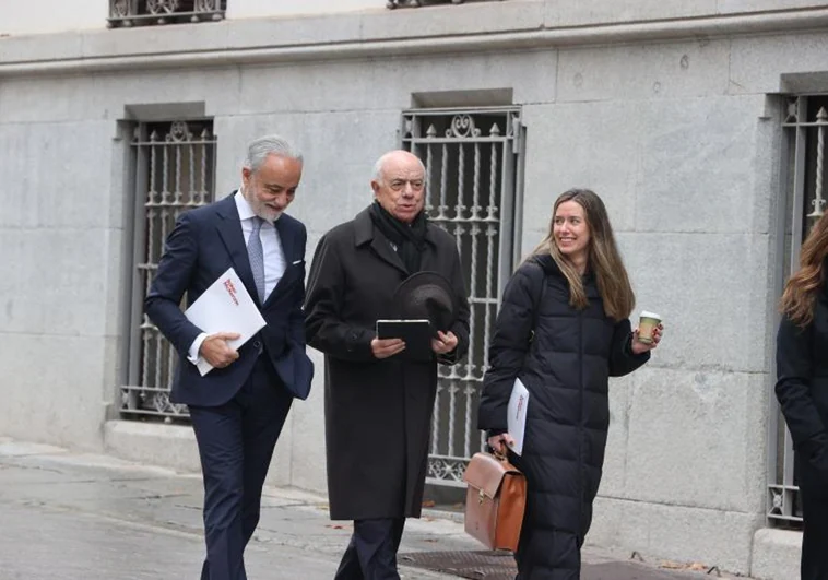 FG, ante el juez del caso Villarejo: «Es inverosímil que un presidente sepa de proveedores»