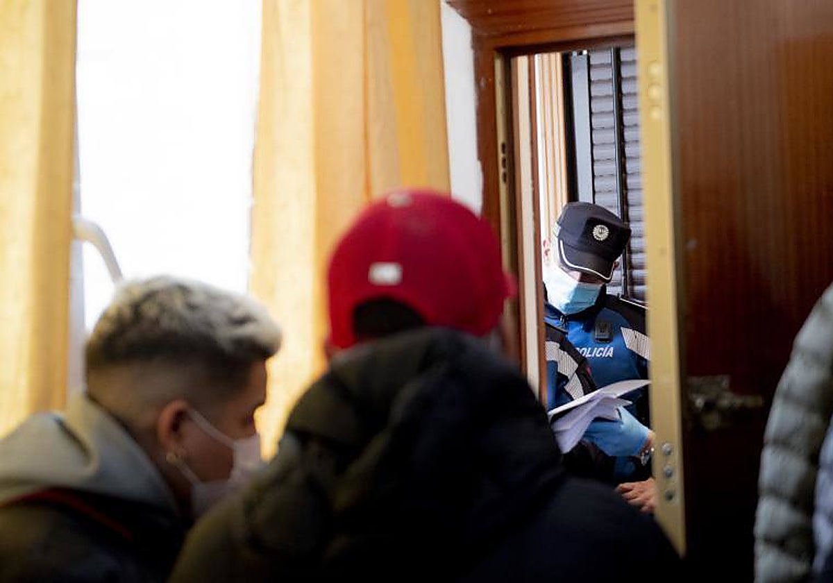 El impacto la pandemia en las okupaciones: mil casos más al año e interés por pisos habitados