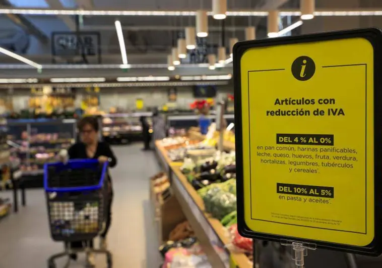 Estos son los supermercados que más incumplen la rebaja del IVA, según Facua