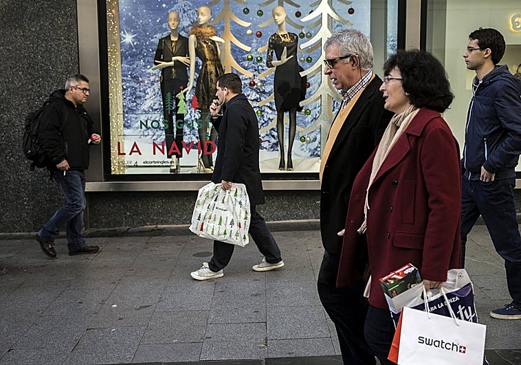 Imagen de una calle comercial de Madrid