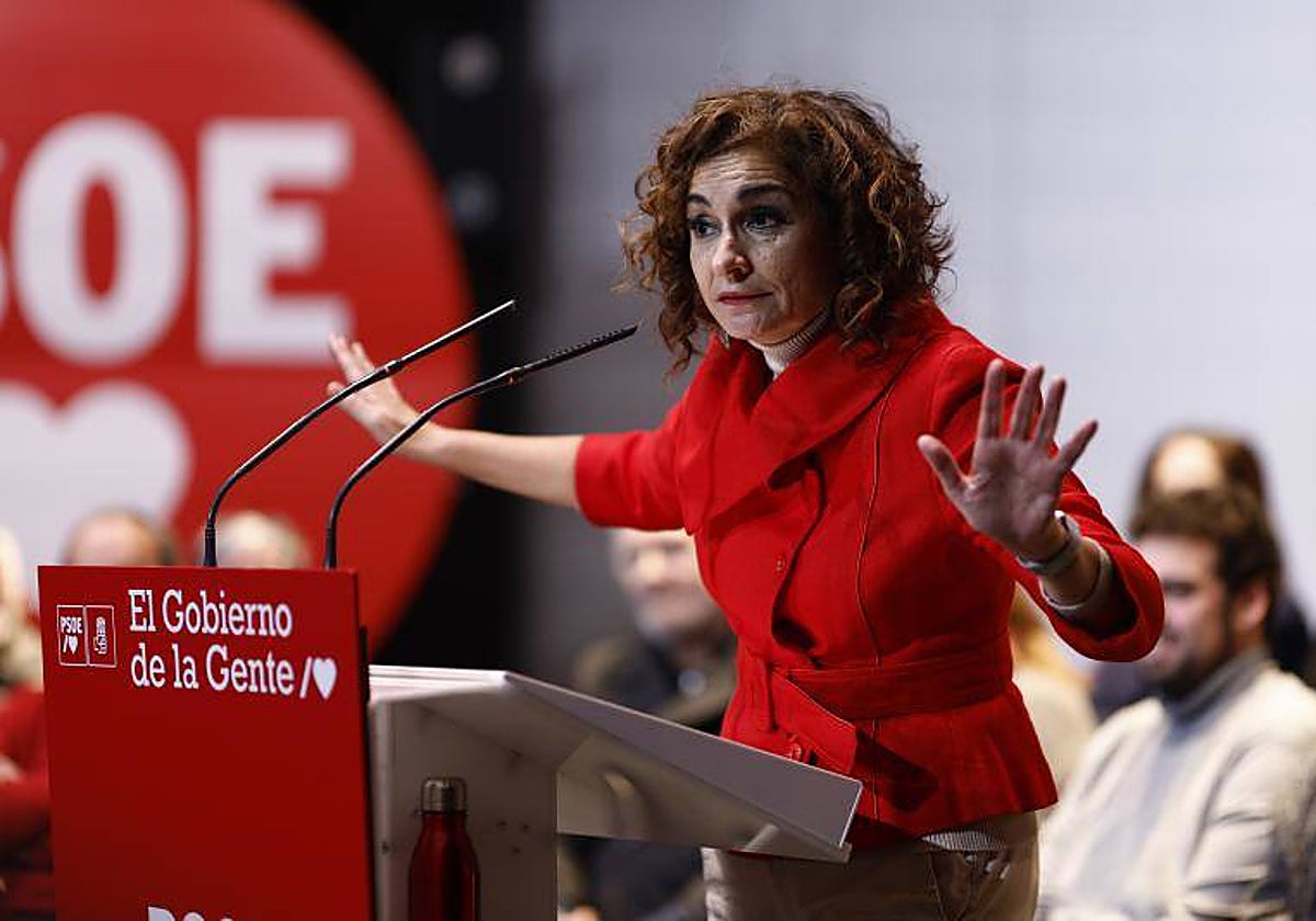 La ministra de Hacienda, María Jesús Montero, en un acto del PSOE