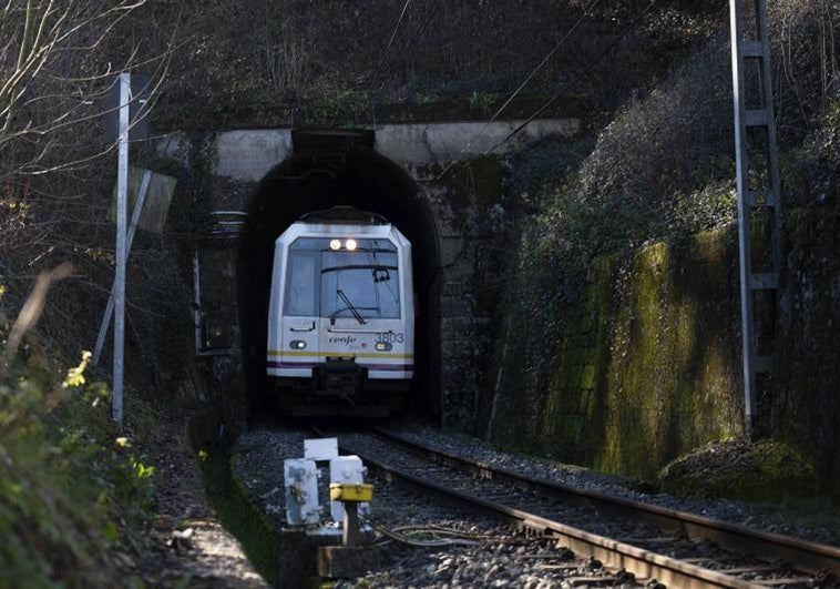 Los ceses de Transportes por la chapuza ferroviaria eran salidas ya previstas