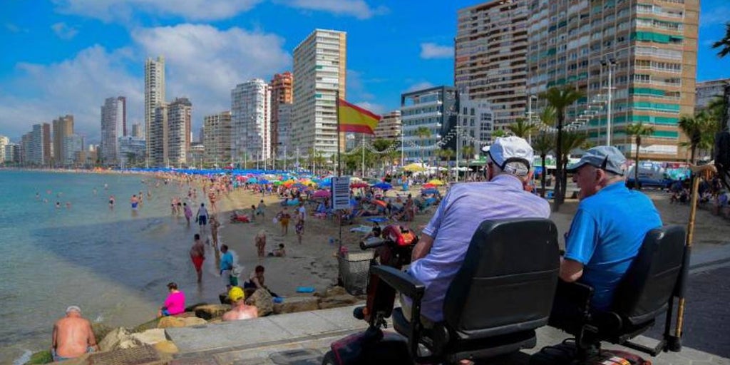 Las personas que pueden viajar con el Imserso sin ser pensionistas o jubilados: requisitos