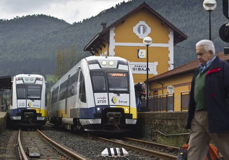 Así son los 'trenes de la chapuza' de Asturias y Cantabria: hasta 52 metros de largo y accesibles