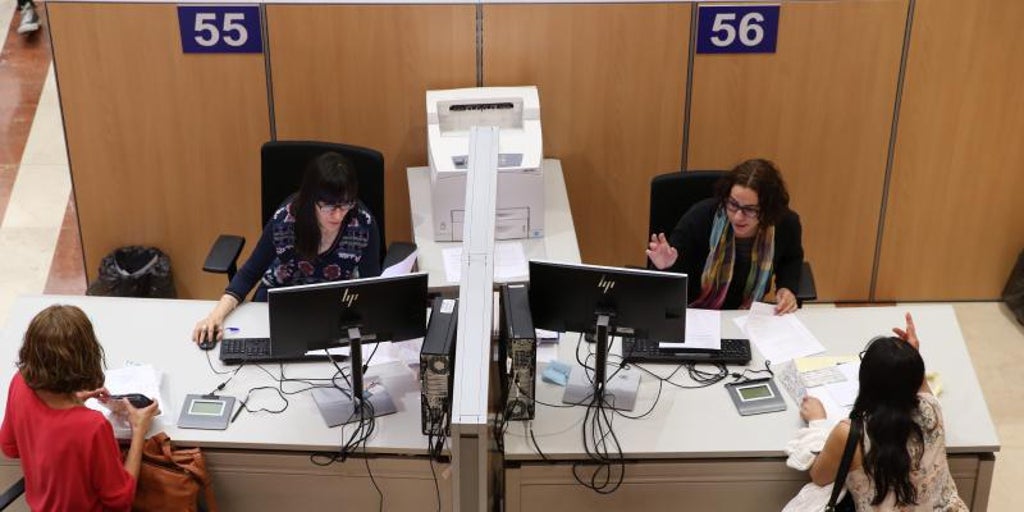 El Estado dar becas de hasta 7.000 euros a los opositores de Hacienda ante la falta de personal para cubrir jubilaciones