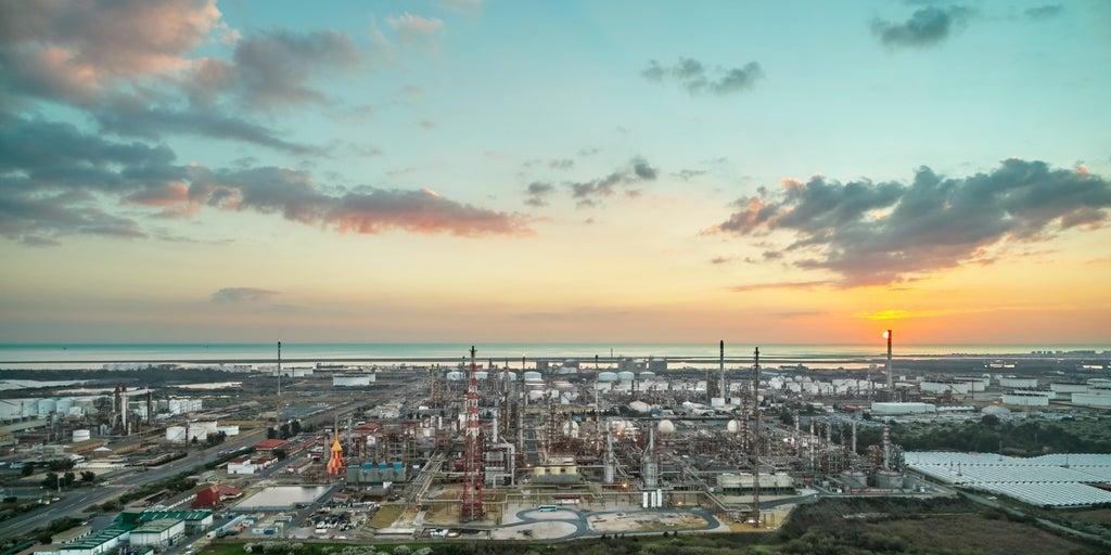 Cepsa invertirá mil millones en una planta de biocarburantes de segunda generación en Huelva