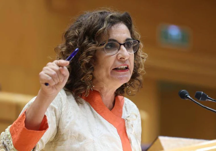 La ministra de Hacienda, María Jesús Montero, durante una intervención en el Senado