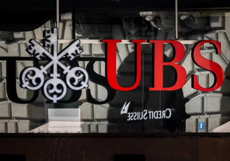 UBS presenta una oferta de compra por Credit Suisse de unos 1.000 millones de dólares