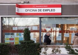 El paro sube en 103.000 personas en el primer trimestre en España y se destruyen 11.100 empleos por el frenazo económico