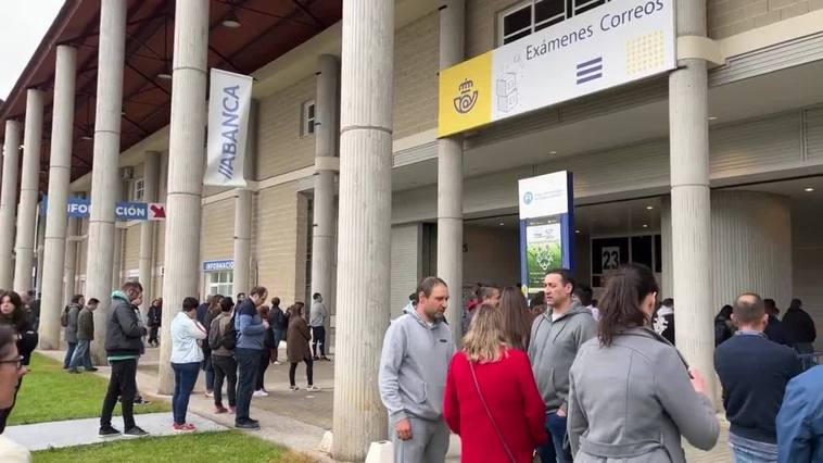 Más de 84.000 personas se examinan este domingo para acceder a los 7.757 puestos fijos de Correos