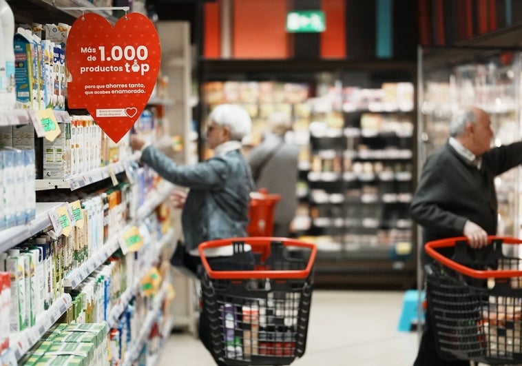 El interior de un supermercado Eroski, en una imagen de archivo