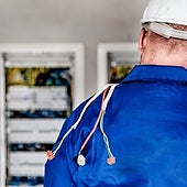 Alemania busca españoles para estudiar y trabajar en industria: sueldo de hasta 2.000 euros, requisitos y cómo inscribirse