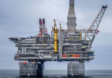 Sube el precio del petróleo por la reducción de producción de la OPEP