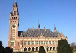 La Corte de Arbitraje de La Haya condena a España a indemnizar a la francesa EDF con 30 millones por el recorte a las renovables