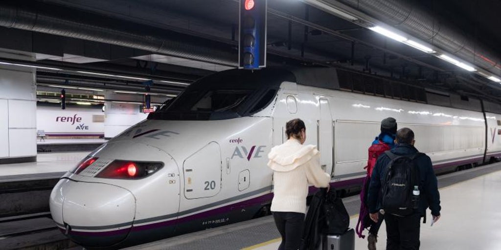 Renfe estudia extender sus AVE transfronterizos a Toulouse y Bayona