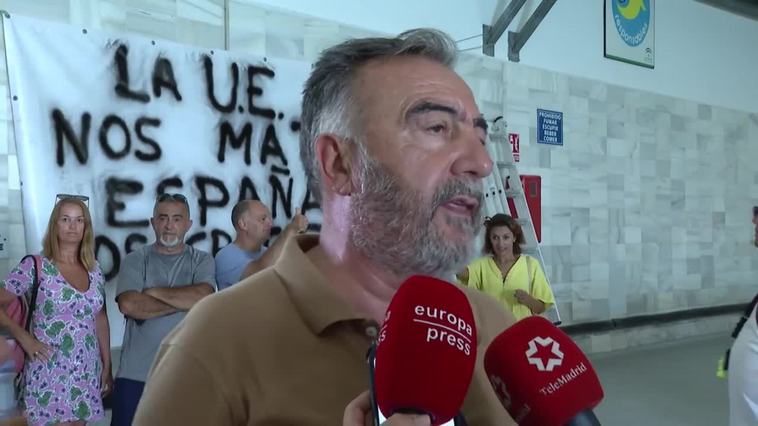 Pescadores de Conil y Barbate se concentran por la situación ante el acuerdo con Marruecos