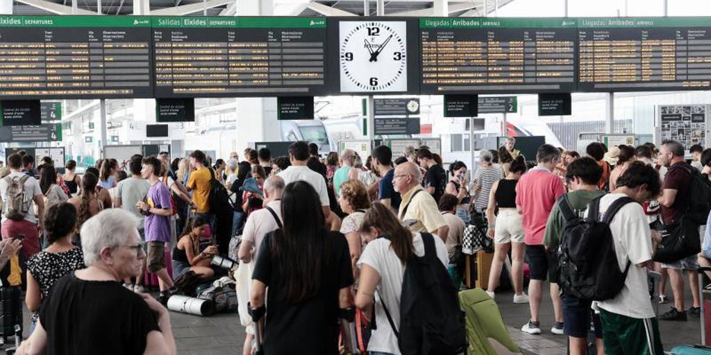 Los afectados por la avería pueden en los trenes Madrid Valencia reclamar comida y noches de hotel
