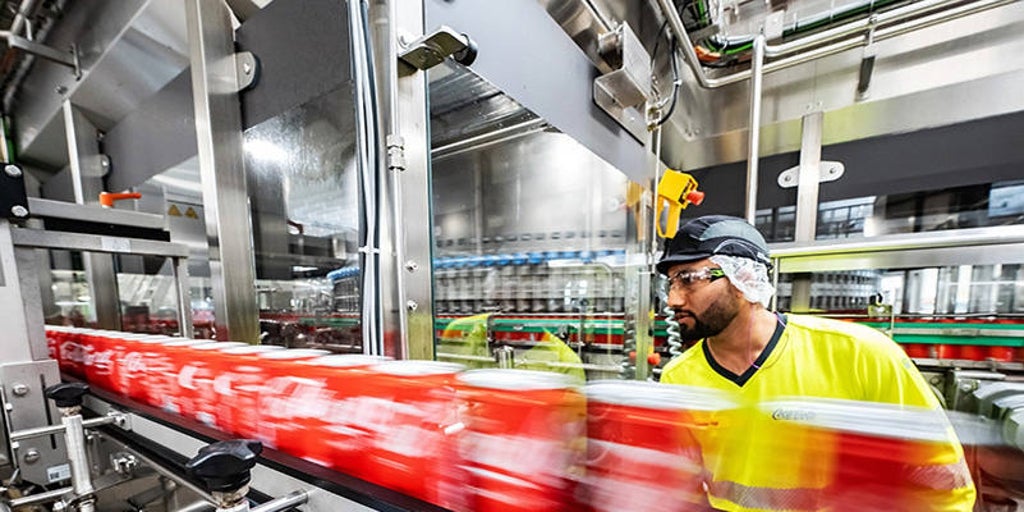 Coca-Cola Europacific Partners eleva sus beneficios en 26,5% más que el 2022 Coca-Cola Europacific Partners eleva sus beneficios en 26,5% más que el 2022